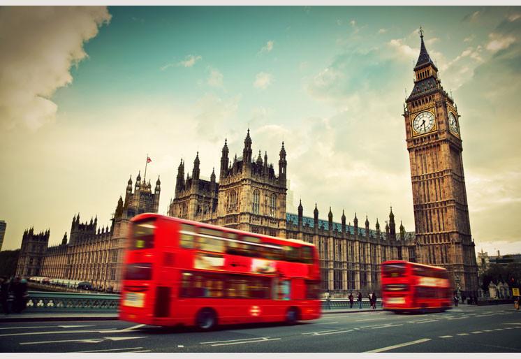 PVC Fototapete London Red Bus - ECO Wandbild Selbstklebende Tapete - 3D Vinyl Wandsticker XXL SW036
