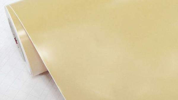 Beige selbstklebende Folie. - life-decor.de