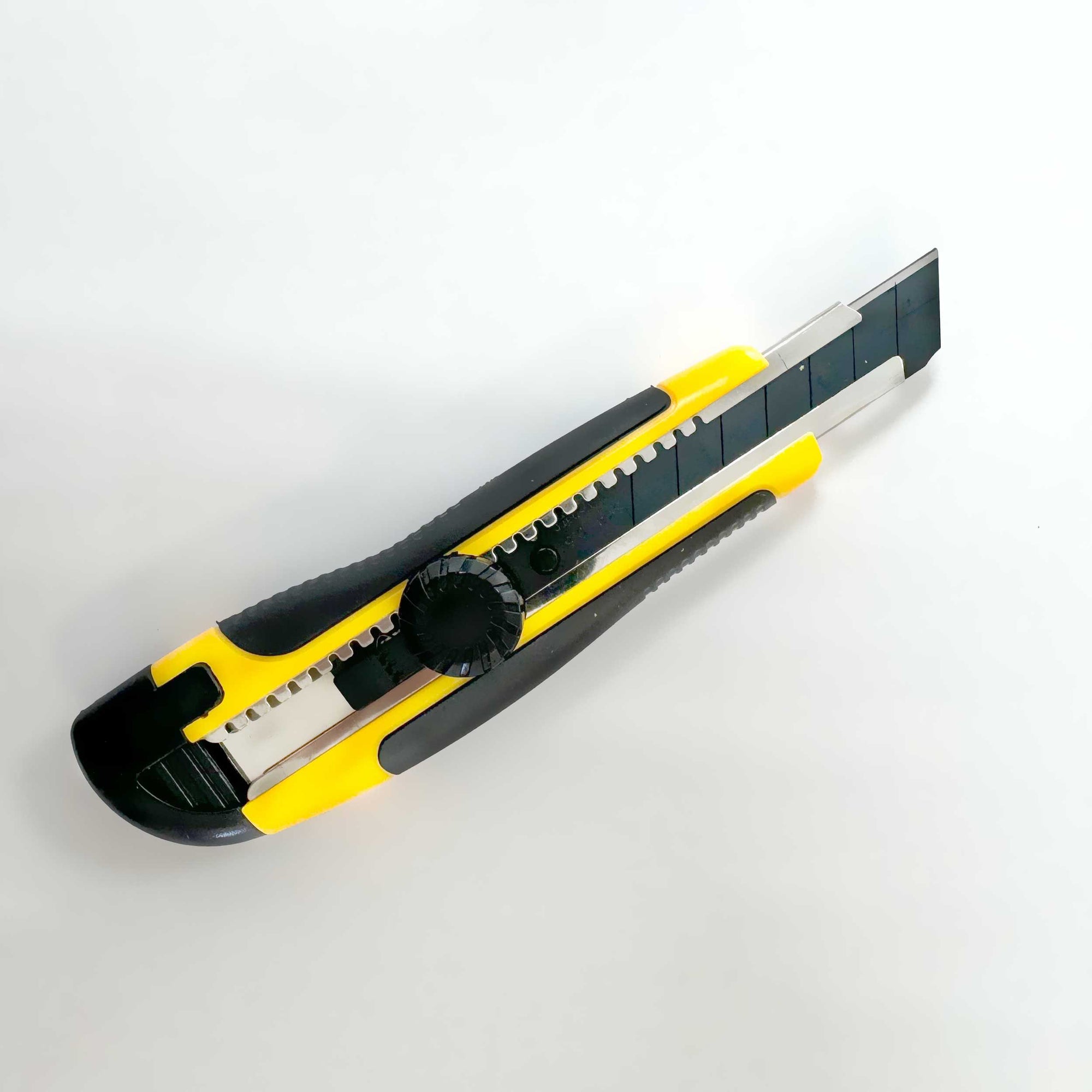 PRO-Skalpell zum Schneiden - Klingenbreite 18 mm.