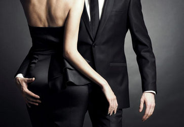 PVC Fototapete Young Elegant Couple – ECO Wandbild Selbstklebende Tapete – 3D Vinyl Wandsticker XXL  SW138 - life-decor.de